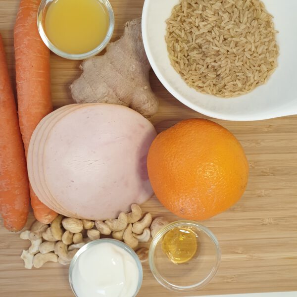 Rijstsalade met kip en sinaasappel