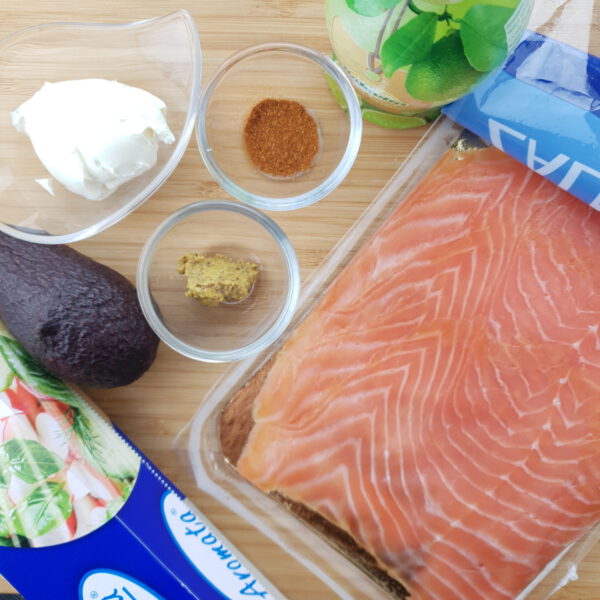Zalmbombe met avocado mousse