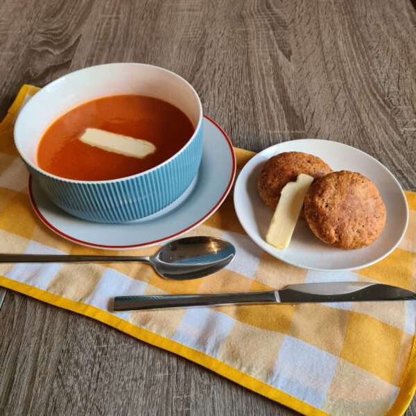 Soep van zoete aardappel en paprika