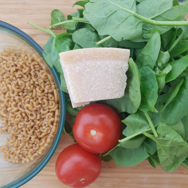 Pasta met spinaziesmoothiesaus